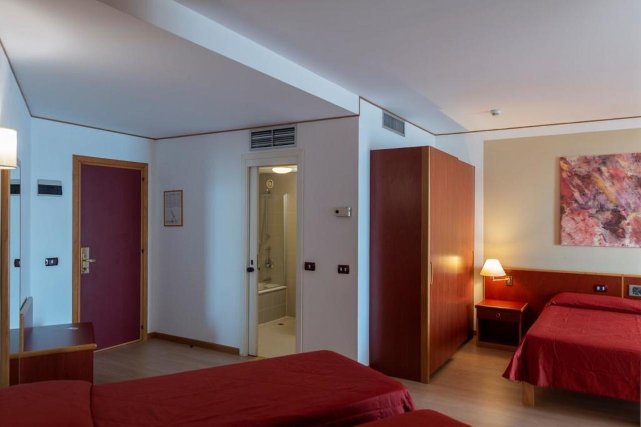 Hotel Torre Normanna Altavilla Milicia Kültér fotó