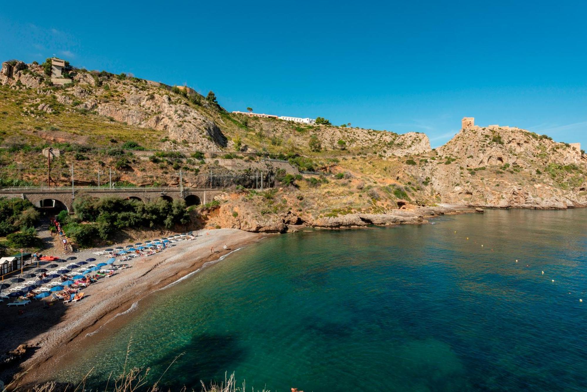 Hotel Torre Normanna Altavilla Milicia Kültér fotó